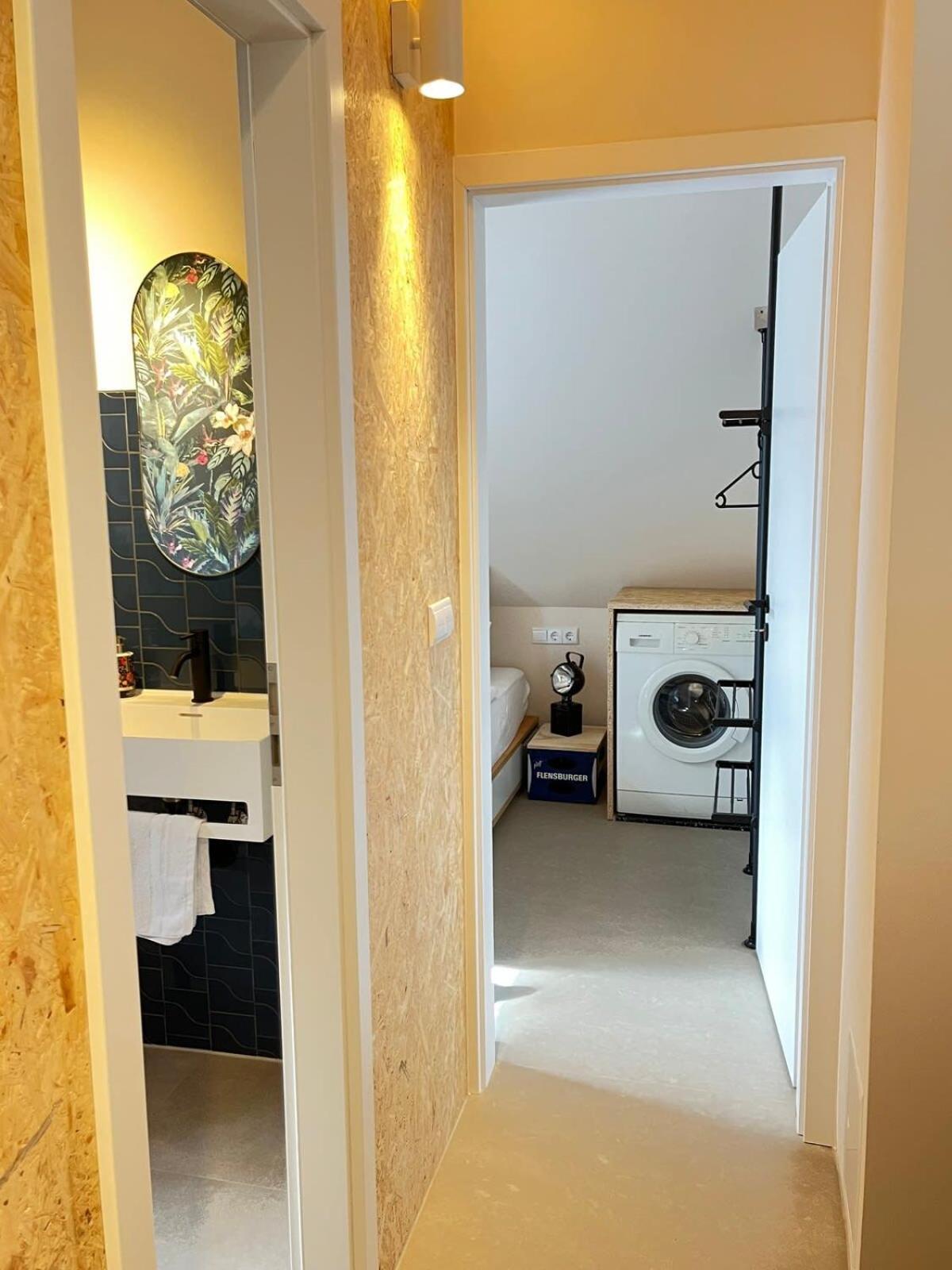 New, Modern & Cozy - Near Airport Ber #links Berlin